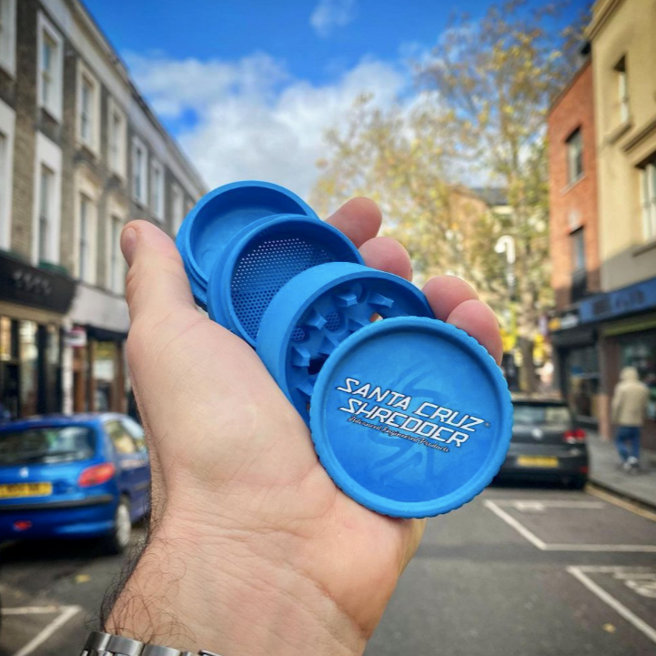 Santa Cruz Shredder - 2pc Hemp Grinder