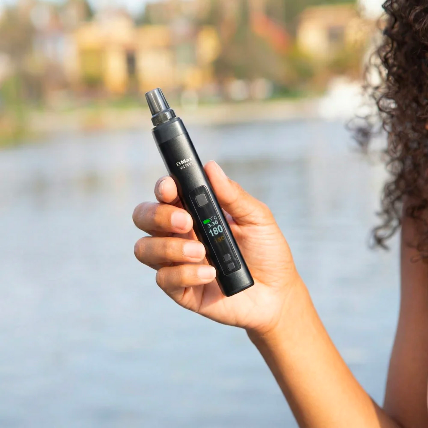 V4 PRO | Black - Dry Herb + Extract Vaporiser